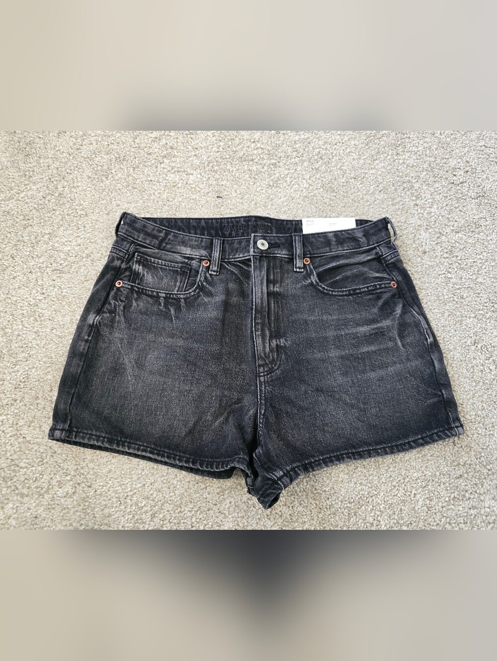 NWT American Eagle Outfitters Washed Black High-Rise Denim Mom Shorts Sz 6